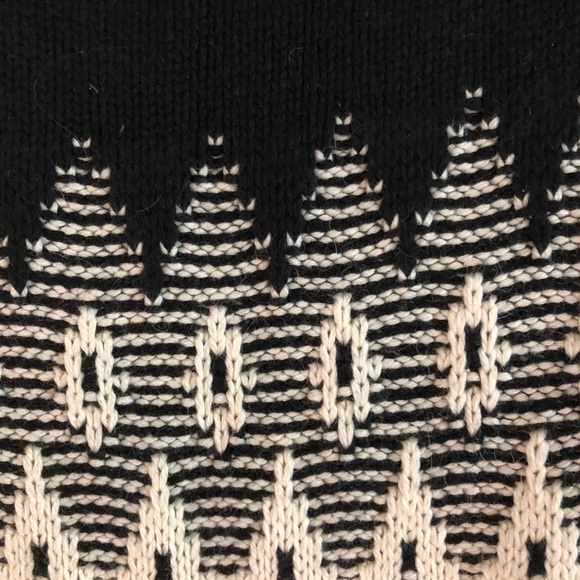 Tommy Hilfiger sweater size M - Picture 3 of 6